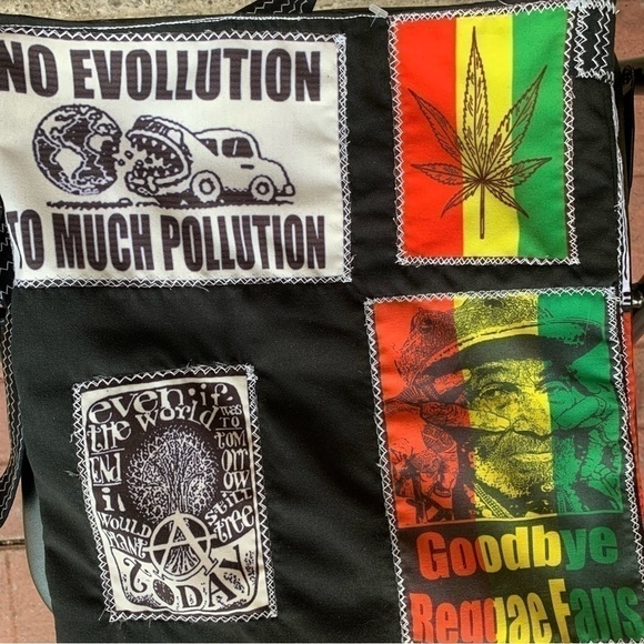 MARCUS Garvey Culture Crossbody Bag - Picture 2 of 11